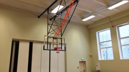 Lakke kiinituv korvpallikonstruktsioon ettekokkukäiv