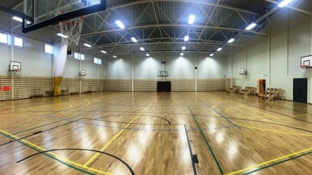 Tallinna Õismäe Vene Lütseumi spordisaal