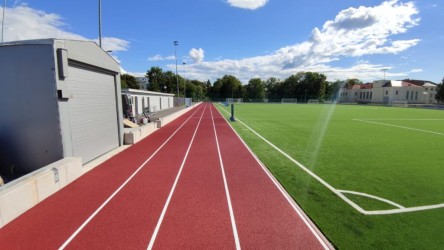 Haapsalu jalgpalliväljaku jooksusirge